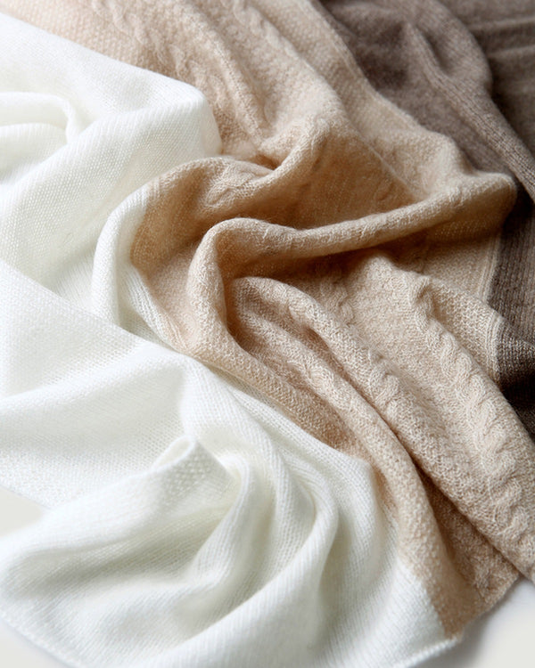 The Undyed Cable-Knit Cashmere Shawl, detail 2
