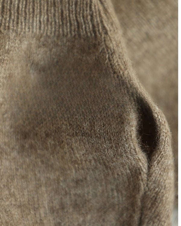 The Cashmere Fingerless Gloves, detail 3
