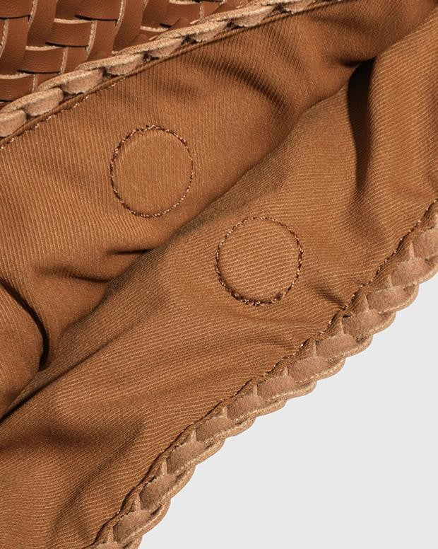 The Cognac Leather Tote detail