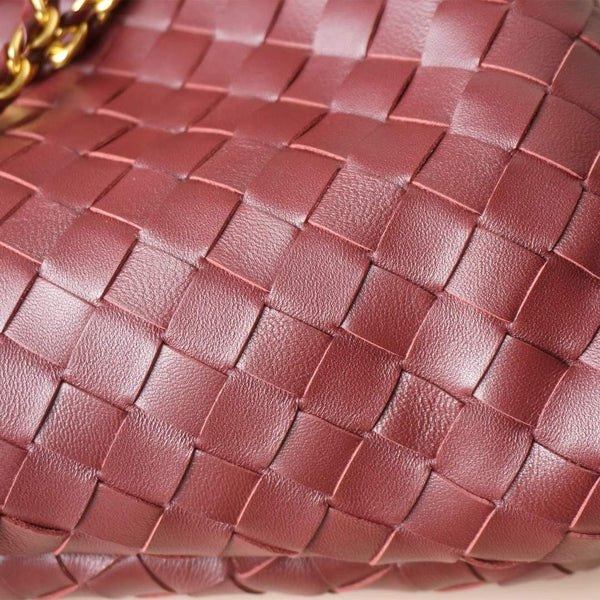 Wildfool The Assisi Chain Pouch, up close