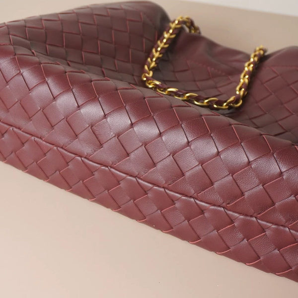 Wildfool The Assisi Chain Pouch, the body