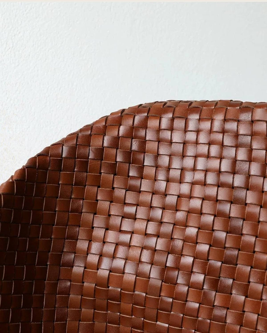 The Olive Leather Tote detail
