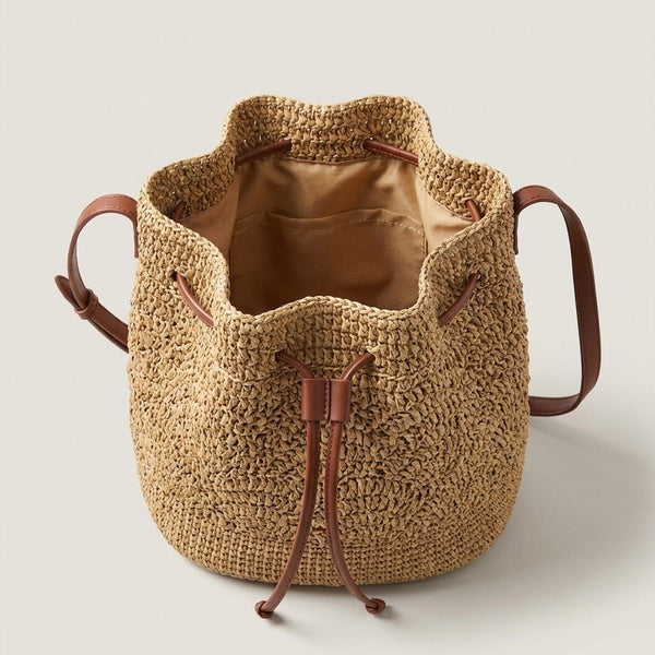 The Bari Crochet Bucket — The opening