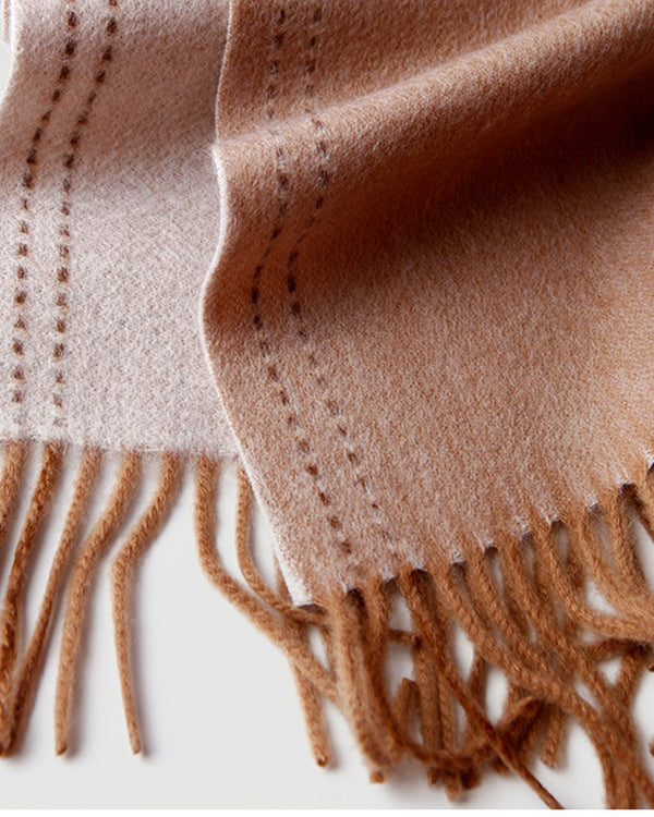 The Reversible Topstitch Scarf, detail 3