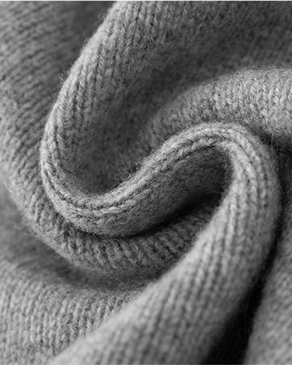 The Cashmere-Blend Cloud Beanie in Grey