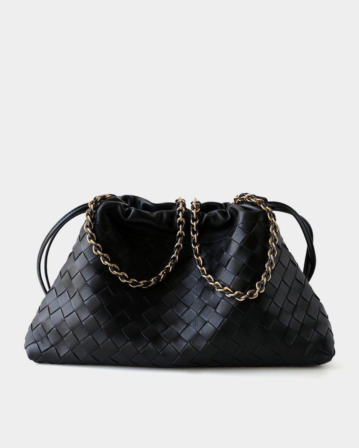 Wildfool The Assisi Chain Pouch in Black, front view (2)
