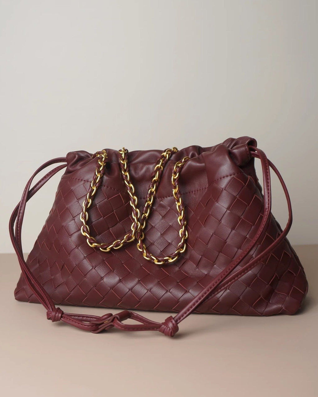 Wildfool The Assisi Chain Pouch in Burgundy, front view (2)