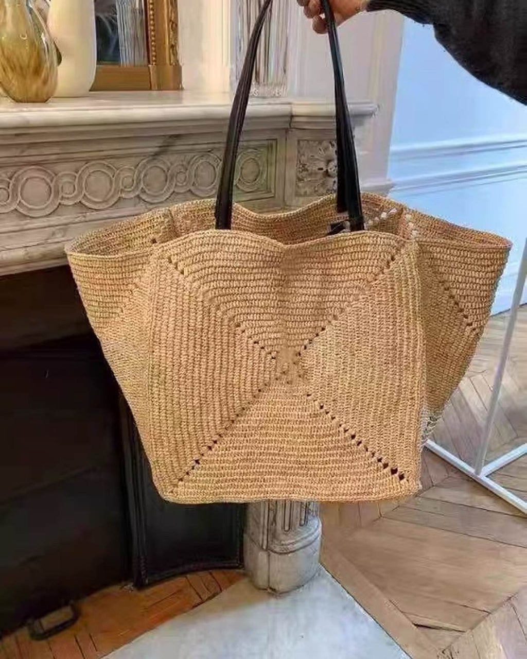 The Grand Market Tote - Natural · Black Strap, hand carry