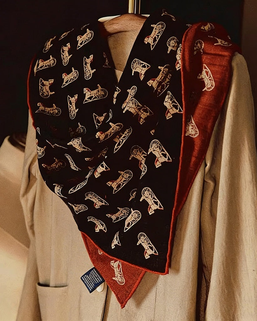 The Silk-Wool Square, Vintage Carriage 85 cm worn