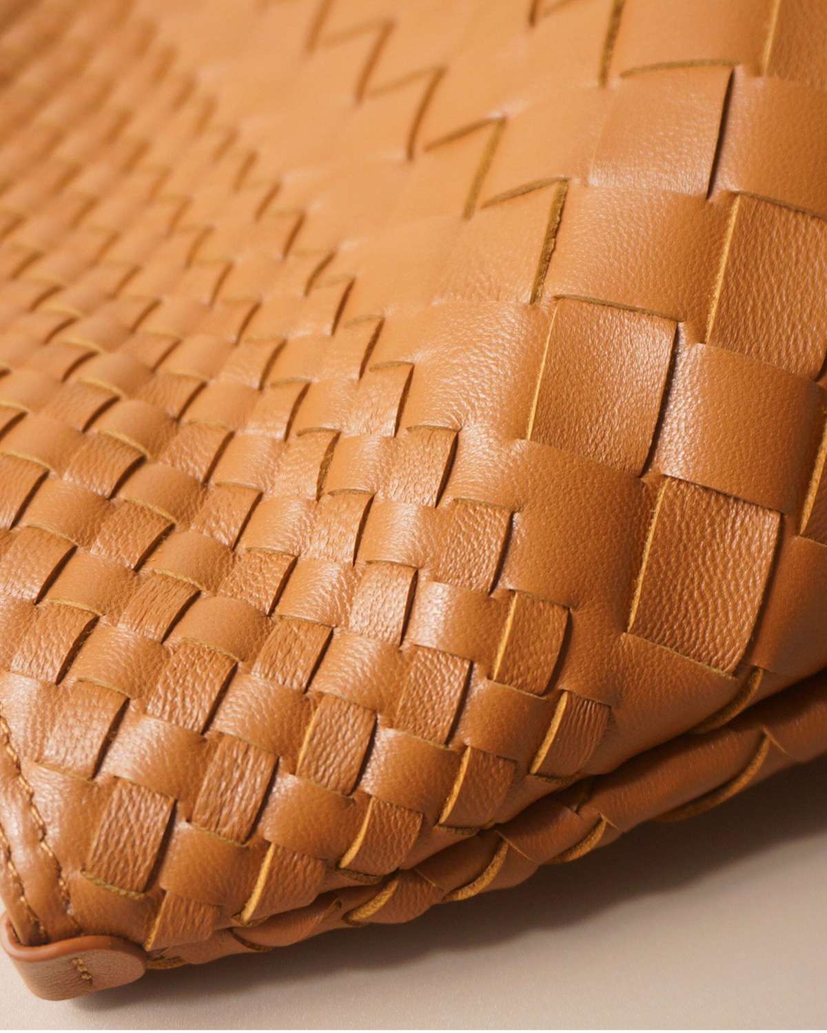 The Verona Woven Bucket