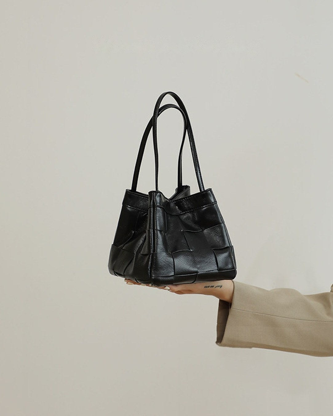 The Lucca Woven Bucket