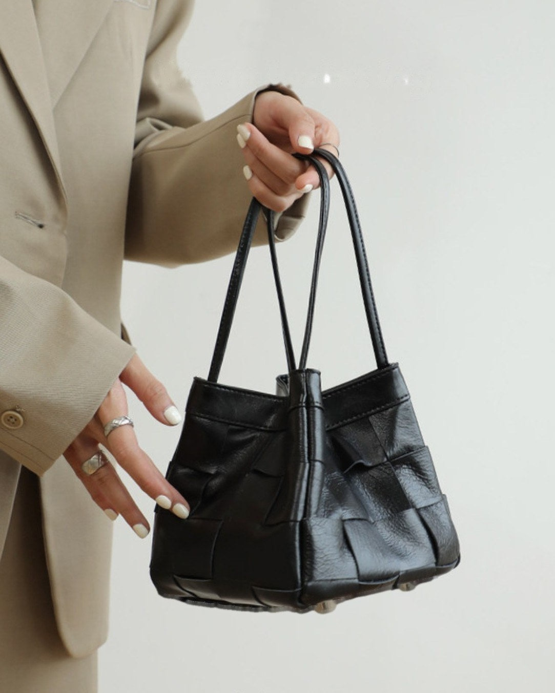 The Lucca Woven Bucket
