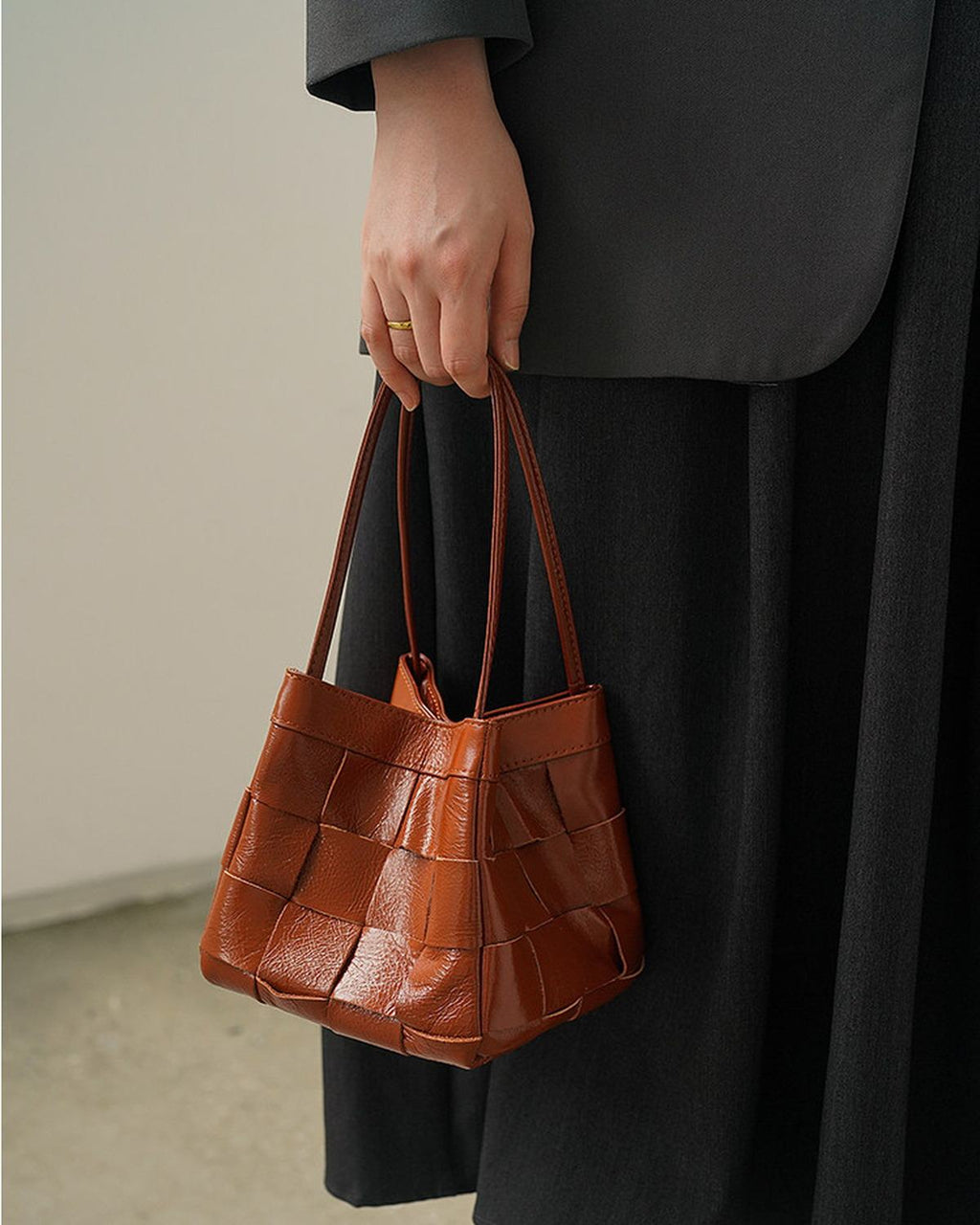 The Lucca Woven Bucket