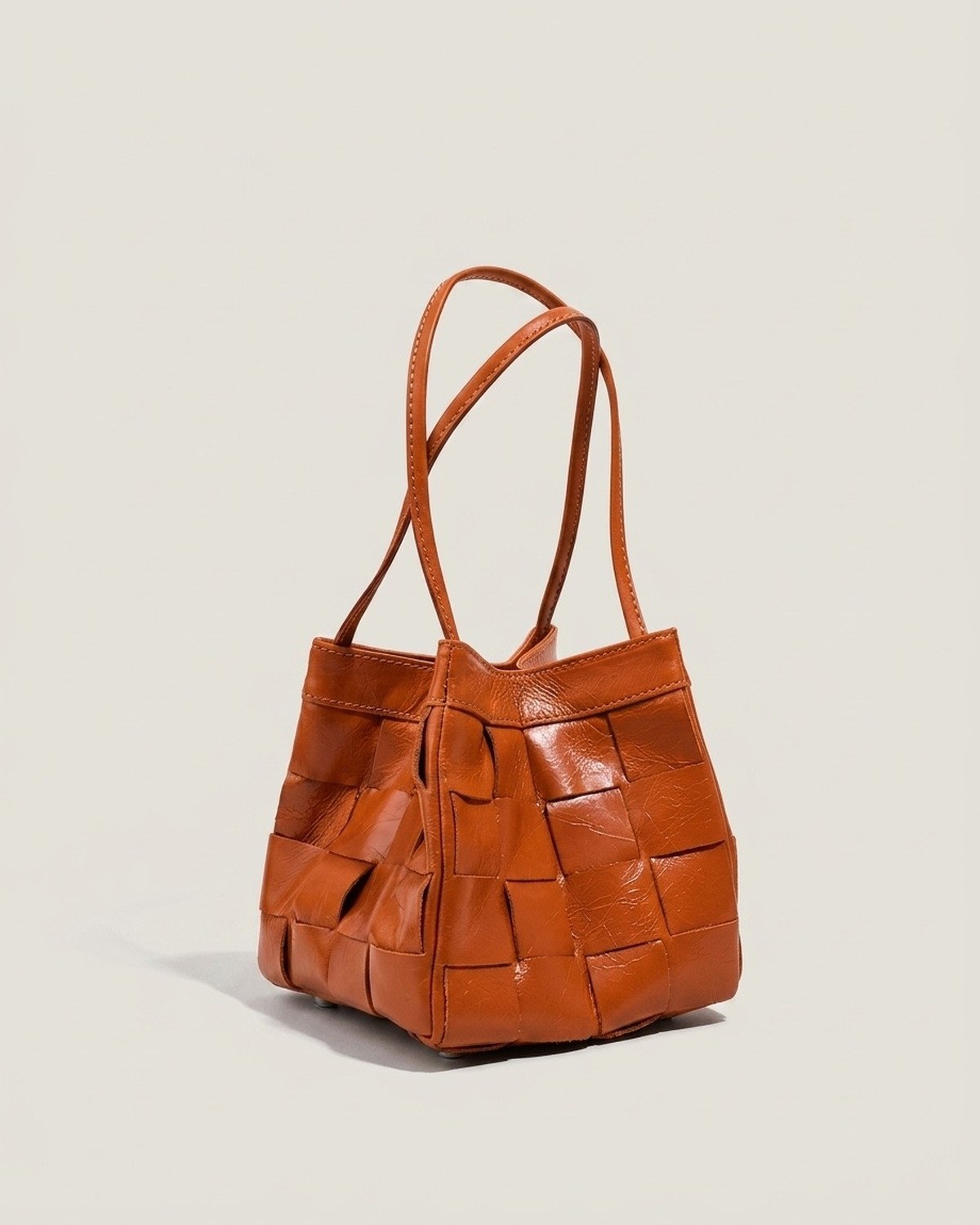 The Lucca Woven Bucket