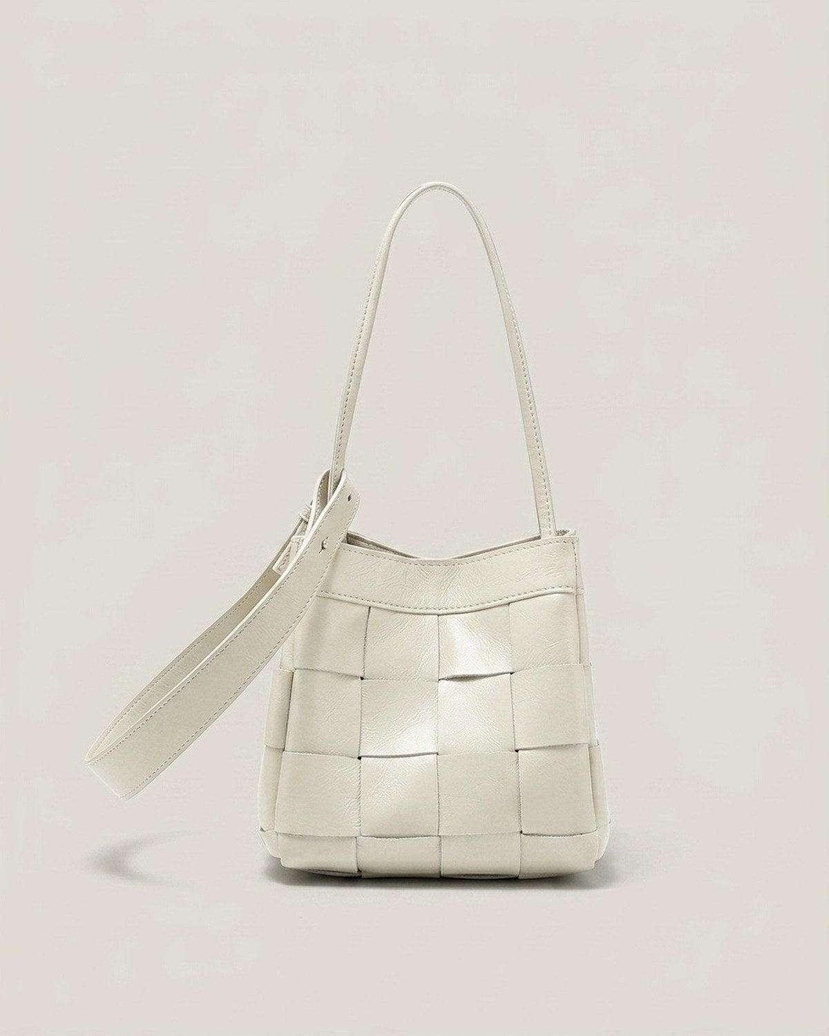 The Lucca Woven Bucket