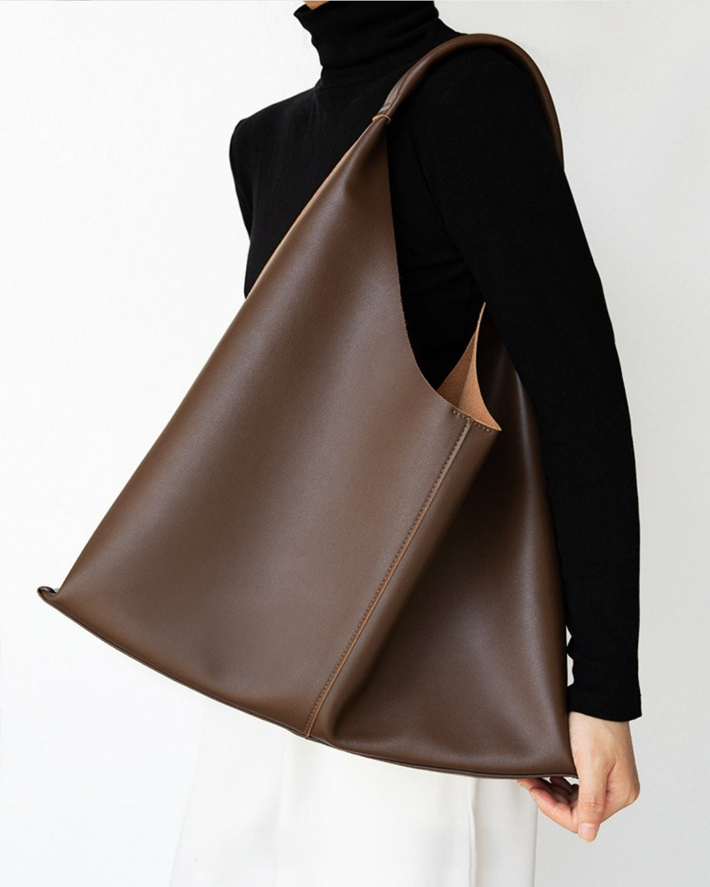 Wildfool The Como Slouch Tote — detail view