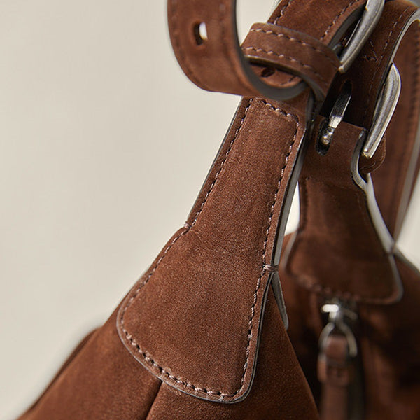 The Elba Hobo — The shape