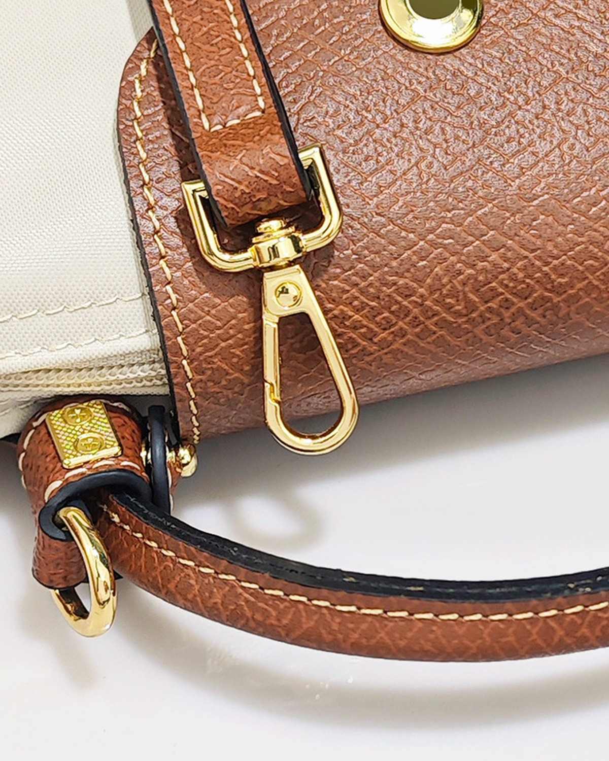 Wildfool The Leather Conversion Strap — detail view