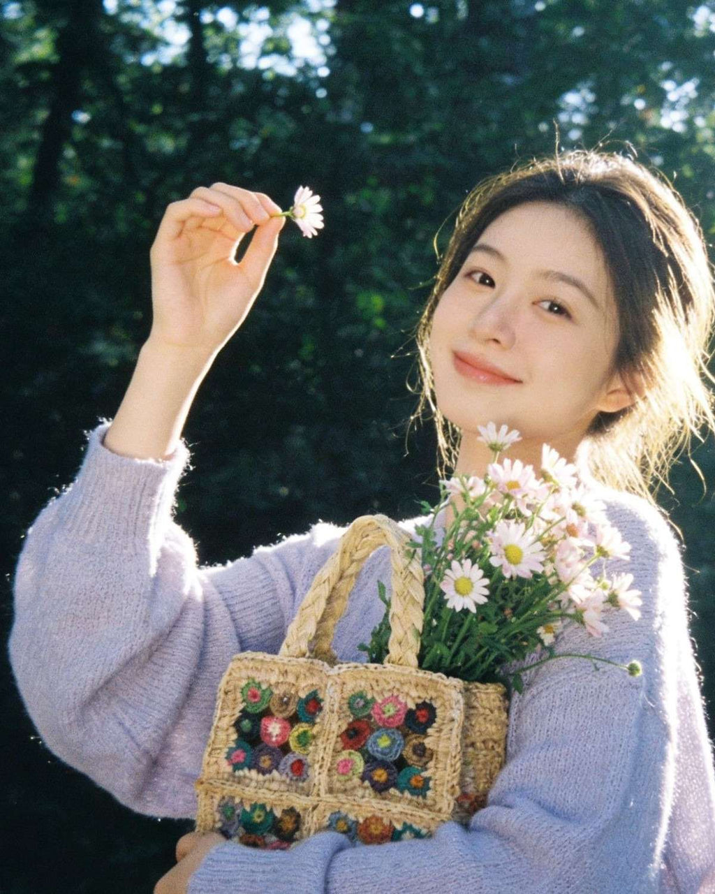 WF26WOVEN009_natural_model-daisy_01