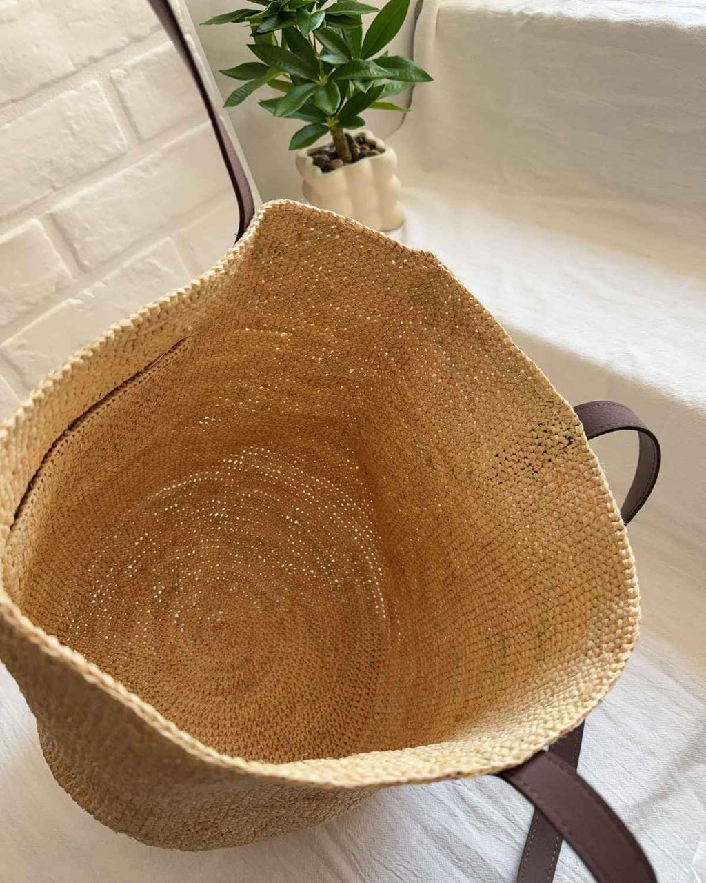 The Ostuni Straw Tote