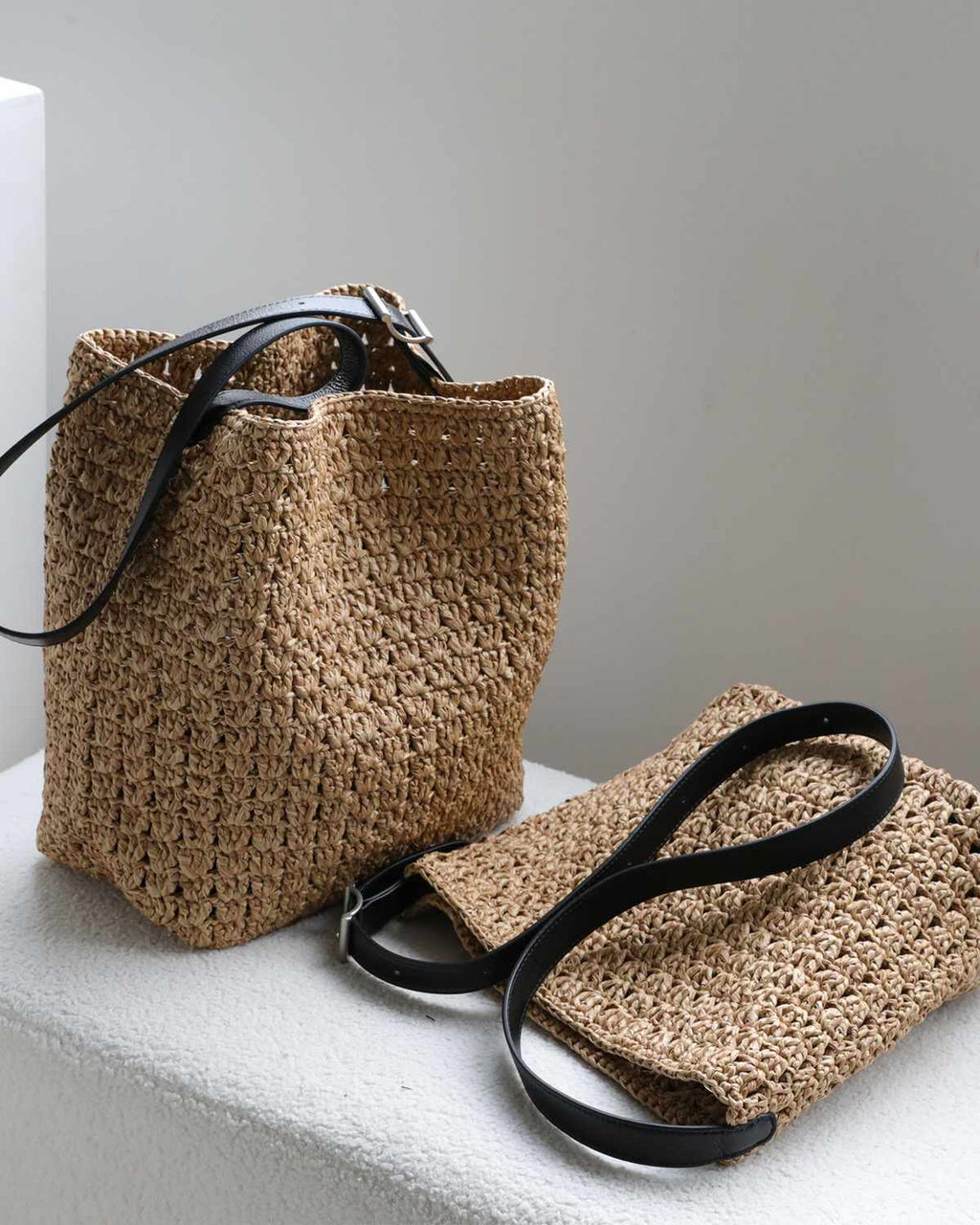 The Camogli Straw Crossbody