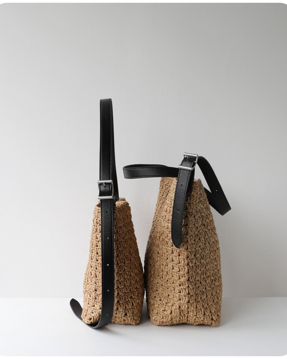 The Camogli Straw Crossbody