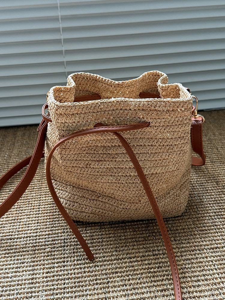 Wildfool The Noto Raffia Bucket — detail view