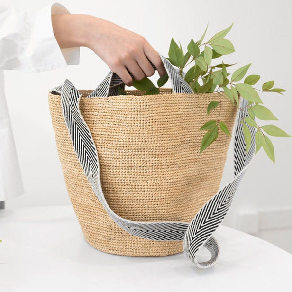 The Taormina Raffia Tote — The silhouette