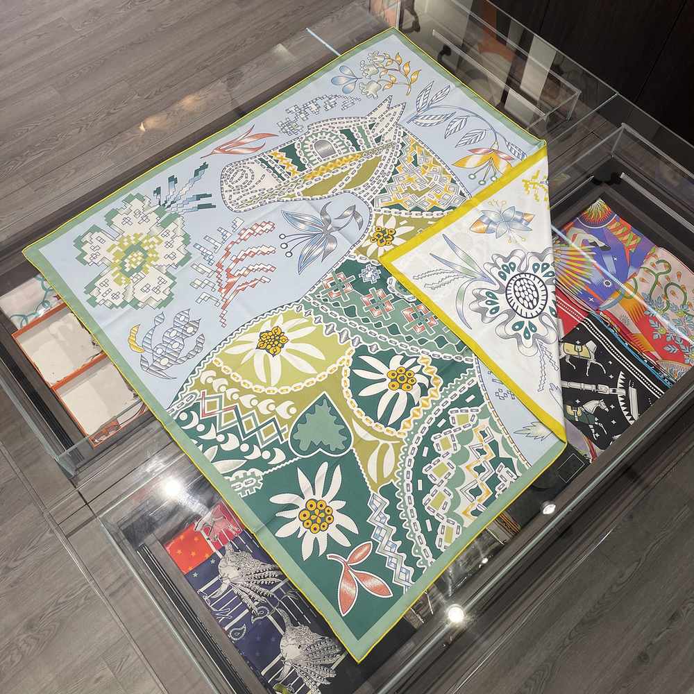 The 88cm Reversible Silk Square — Ulysses