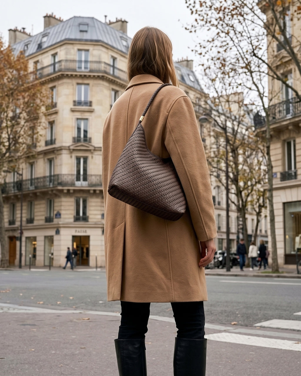 The Woven Leather Shoulder Bag - Espresso
