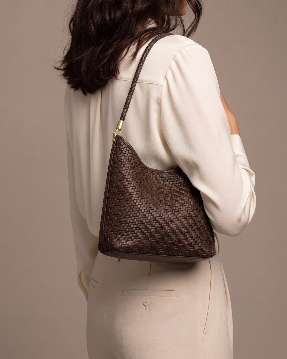 The Woven Leather Shoulder Bag - Espresso