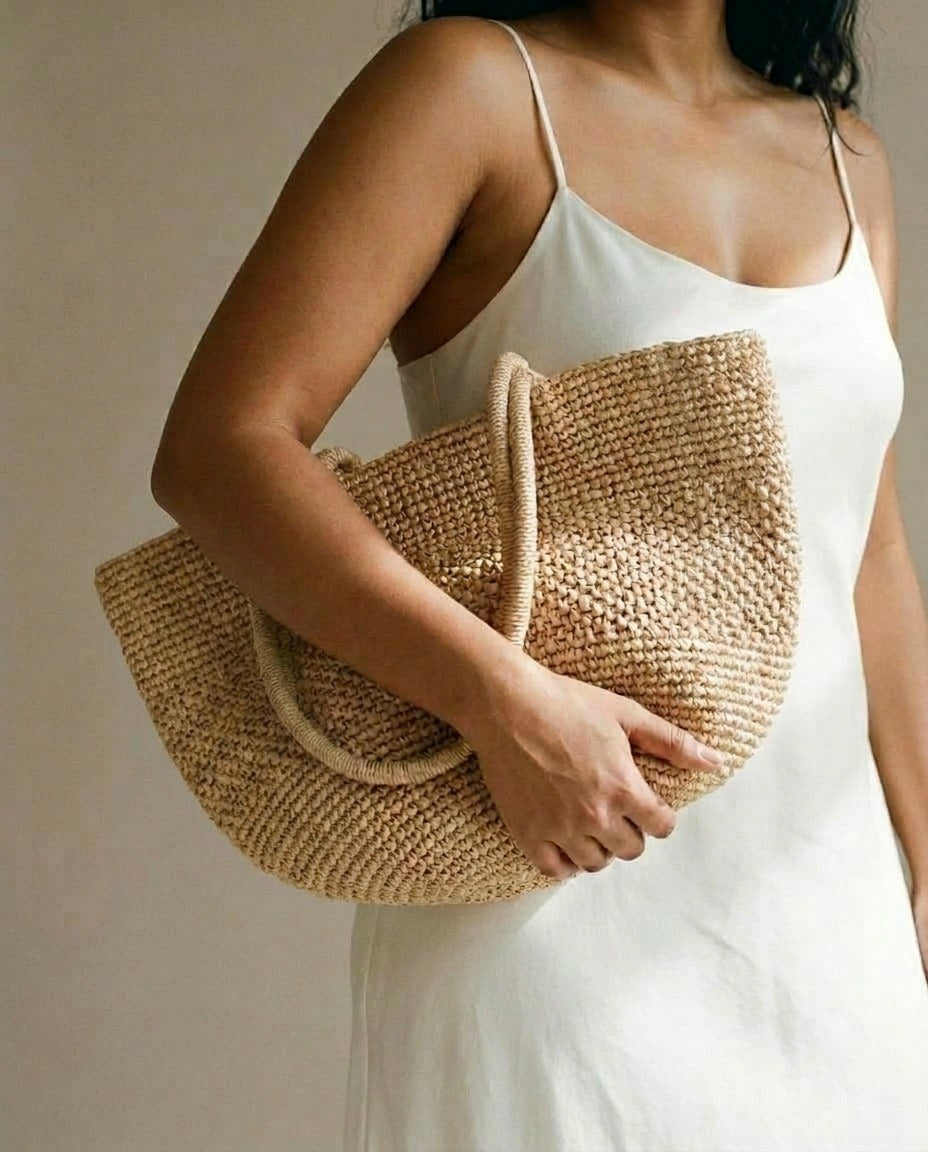 The Hand-Woven Raffia Market Tote