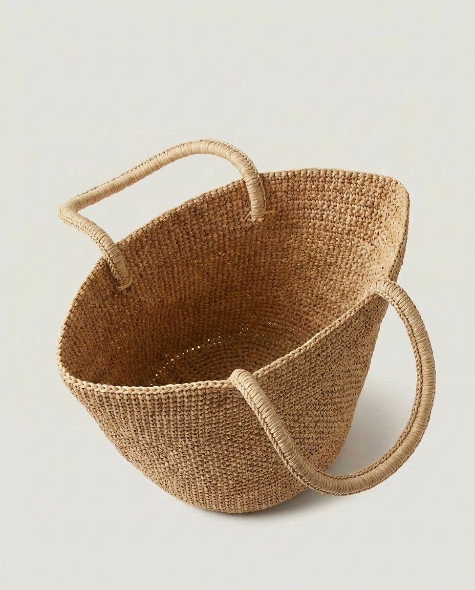 The Hand-Woven Raffia Market Tote