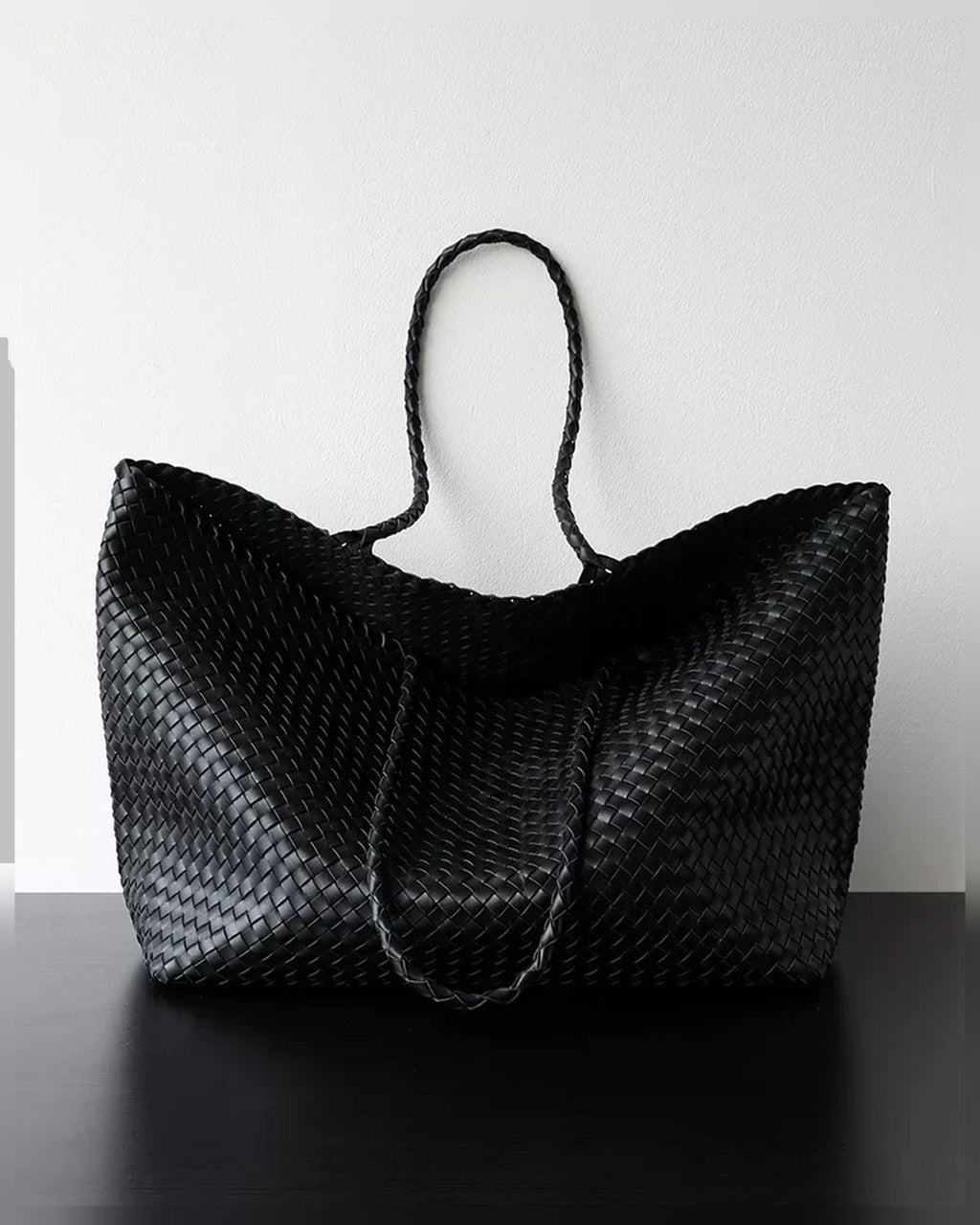 The Olive Leather Tote - Black