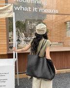 The Olive Leather Tote - Black