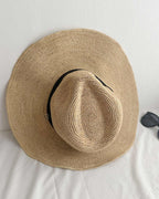 The Wide-Brim Straw Hat - Natural
