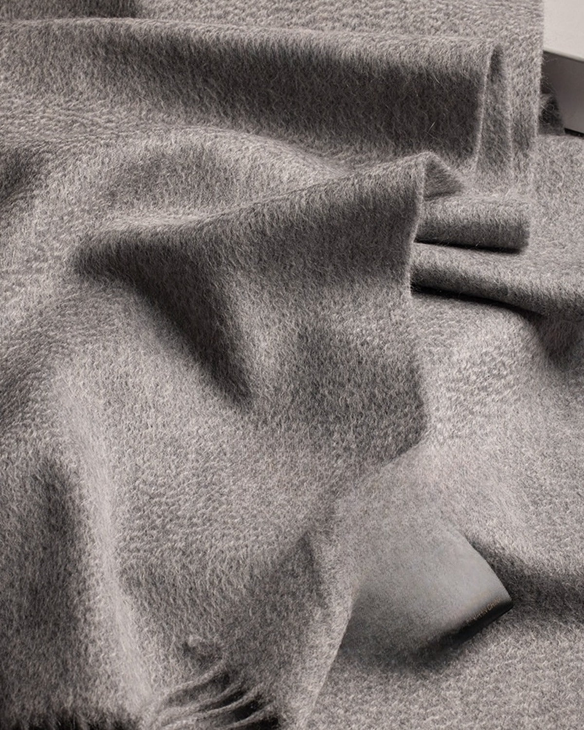 The Dune 100% Cashmere Scarf in Grey
