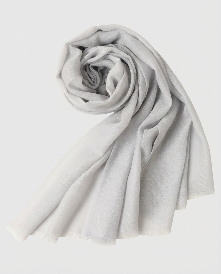 Wildfool 200-Count Air Cashmere Stole in Mist Grey - Zoom View - 100% Cashmere Ultra-Fine Gossamer Thin