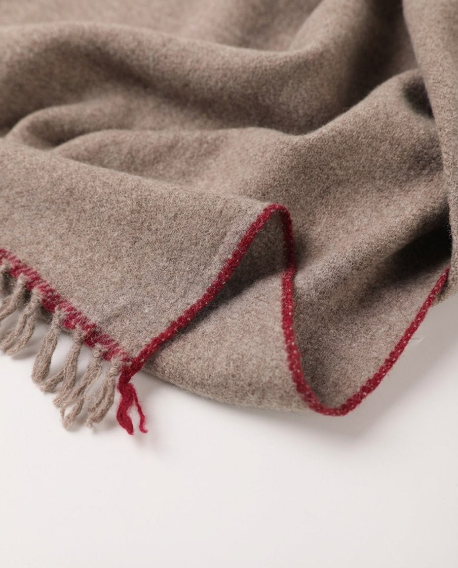 Detail of the first-year lambswool surface showing the natural crimp