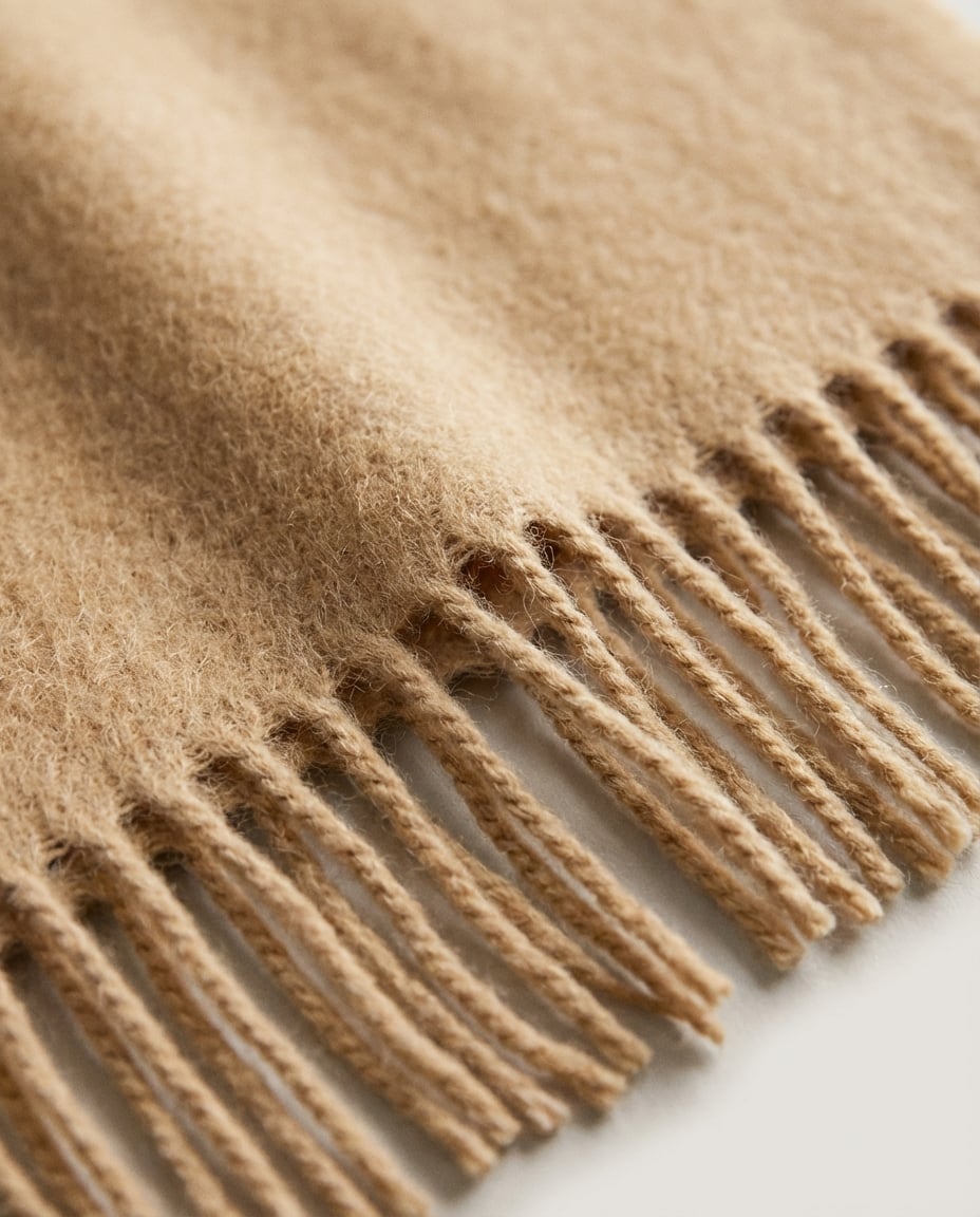 Wildfool 200cm Nomad Wrap in Toffee - Zoom View - Soft Halo Effect & Substantial yet Airy 100% Sheep Wool