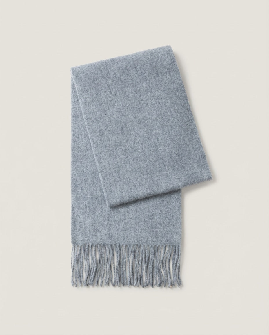 Wildfool 200cm Nomad Wrap in Fog Grey - Zoom View - 100% Sheep Wool, Soft Halo Effect