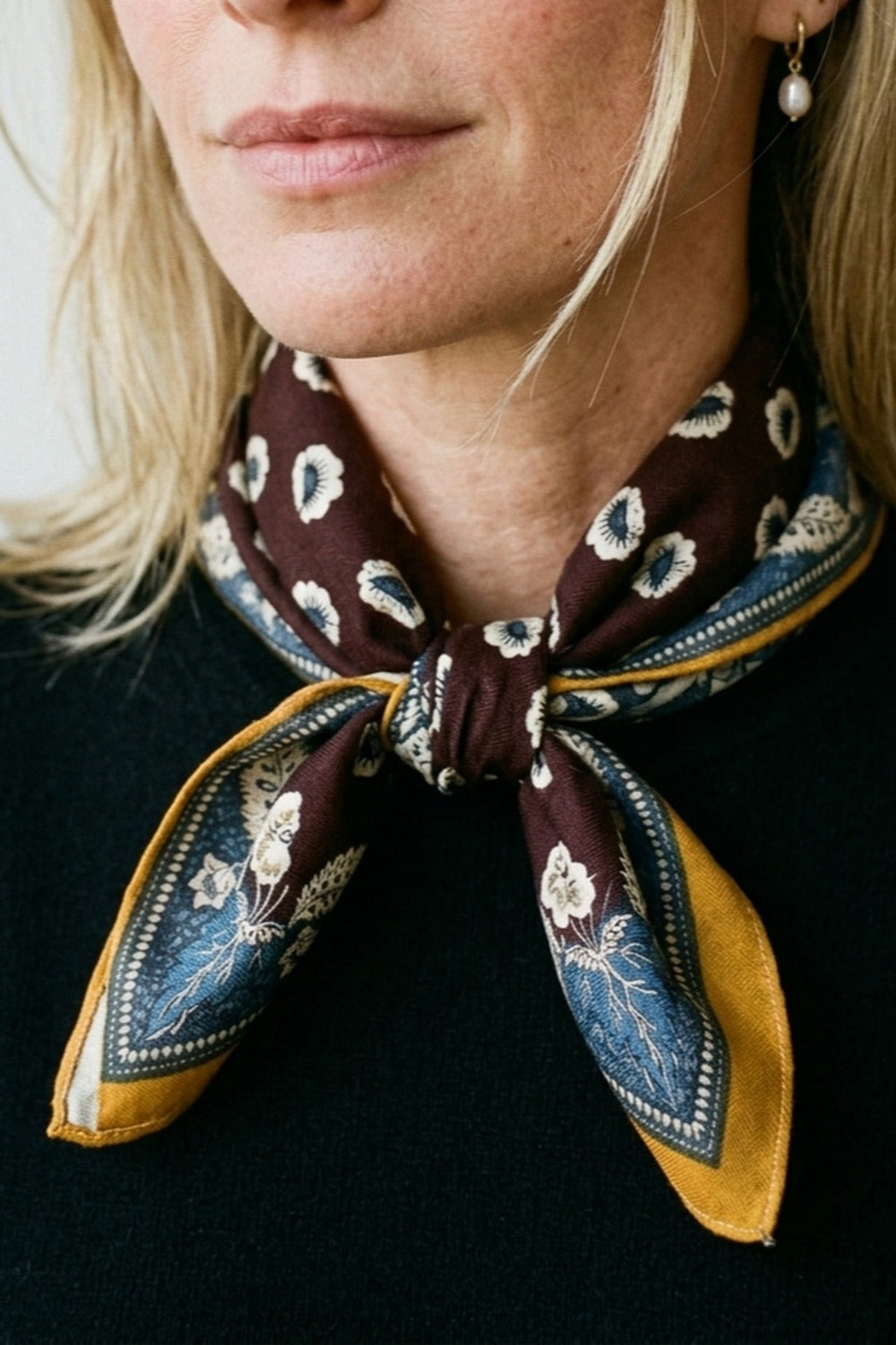 Pañuelo cuadrado reversible de seda y lana - Wildflower