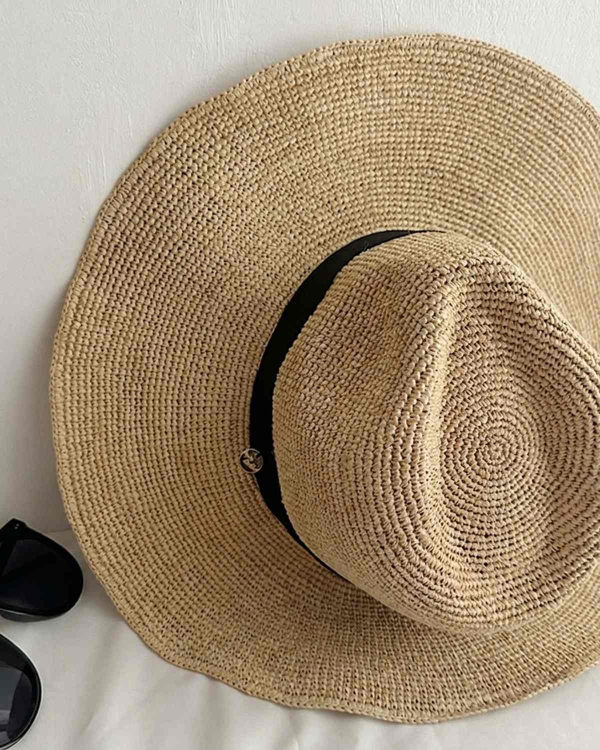 The Wide-Brim Straw Hat - Natural